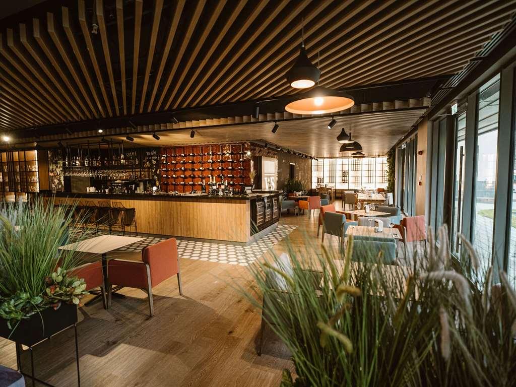 Ibis Styles Sibiu Arsenal Hotell Restaurant bilde